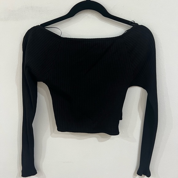 Zara Long Sleeve Crop Top - Picture 5 of 5